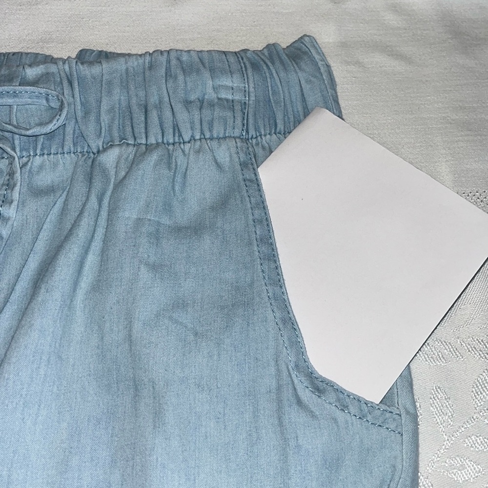 Cotton On 100% cotton drawstring tapered bottom trousers. Large. Light blue.